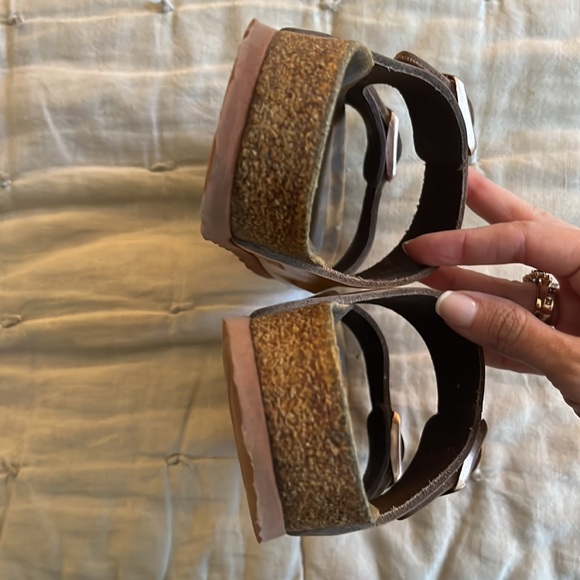 Rose gold Birkenstocks - Picture 4 of 4